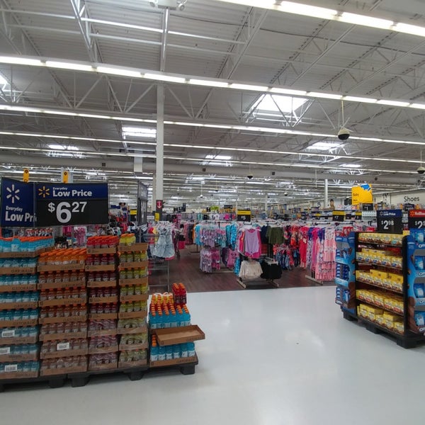 Photos à Walmart Supercenter Hays, KS