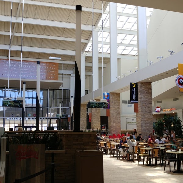 Fotos en Food Court Chandler Fashion Mall Patio de comidas en Chandler