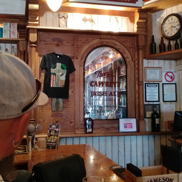 Photo taken at Rúla Búla Irish Pub and Restaurant by Bruce W. on 3/24/2018