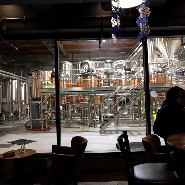 12/30/2016에 Maricel G.님이 Big Rock Urban Brewery &amp; Eatery에서 찍은 사진