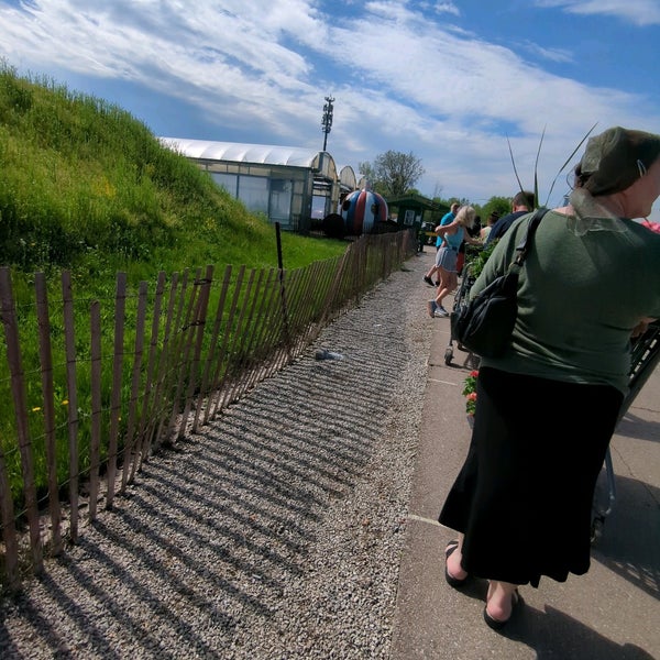 Block's Stand & Greenhouse Farmers Market