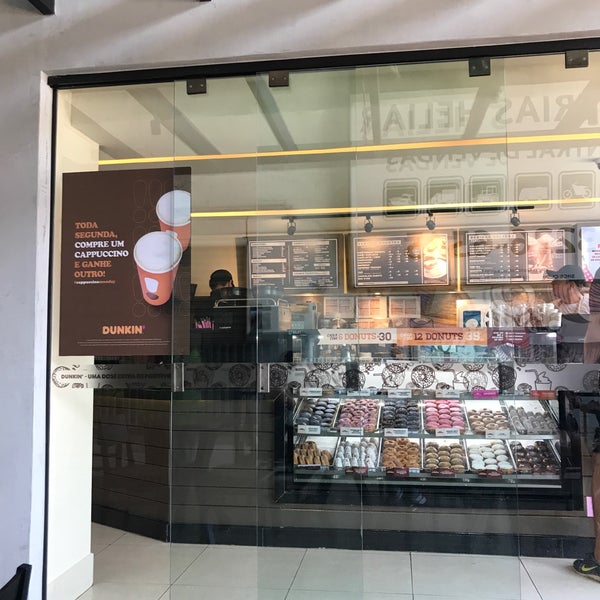 Photo taken at Dunkin&#39; Donuts by Evandro S. on 6/20/2019