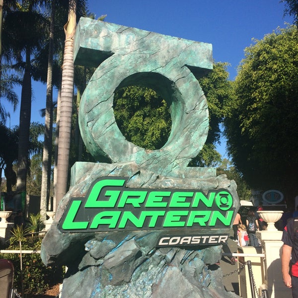 7/10/2016 tarihinde Lucila d.ziyaretçi tarafından Green Lantern Coaster'de çekilen fotoğraf