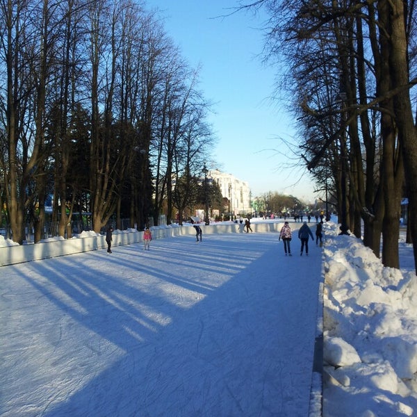 Каток на крестовском острове