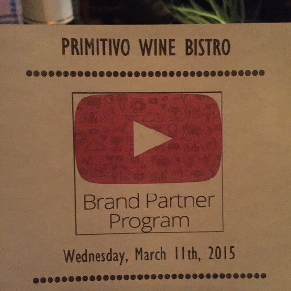 Photo prise au Primitivo Wine Bistro par Mickey G. le3/12/2015