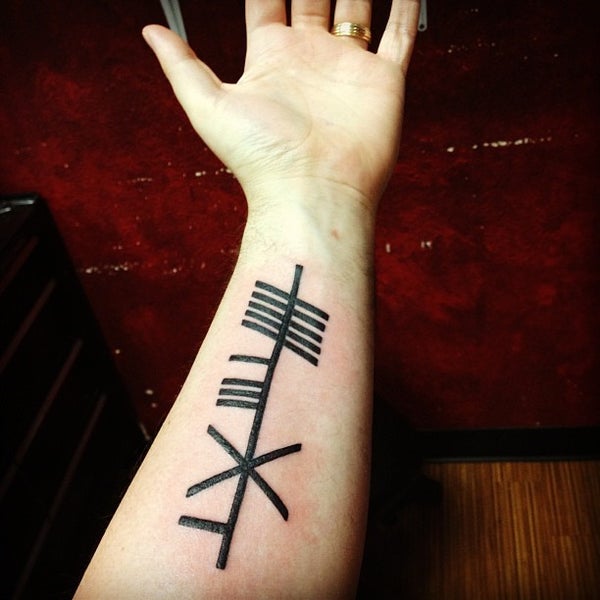 Dead Gods Tattoo - Tigard Neighborhood Area 5 - 1 tip from 74 visitors