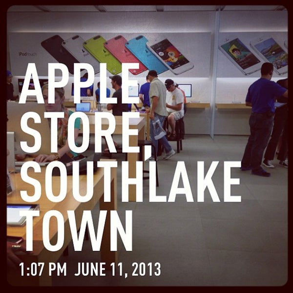 Photos at Apple Southlake Town Square Electronics Store