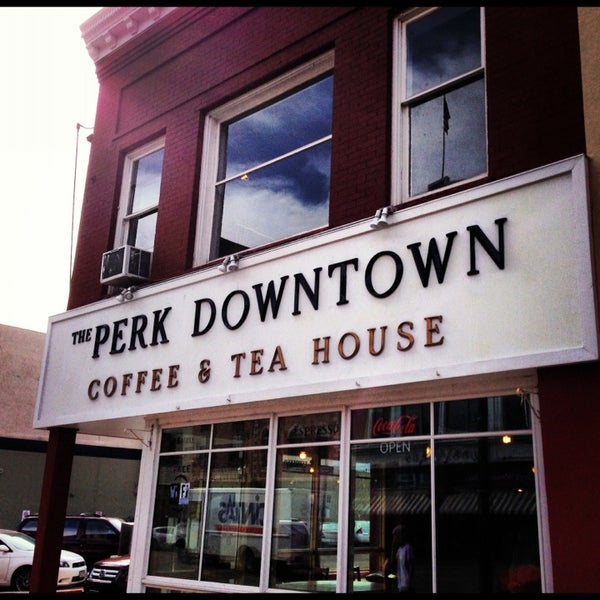 Foto tirada no(a) The Perk Downtown por John M. em 3/27/2013