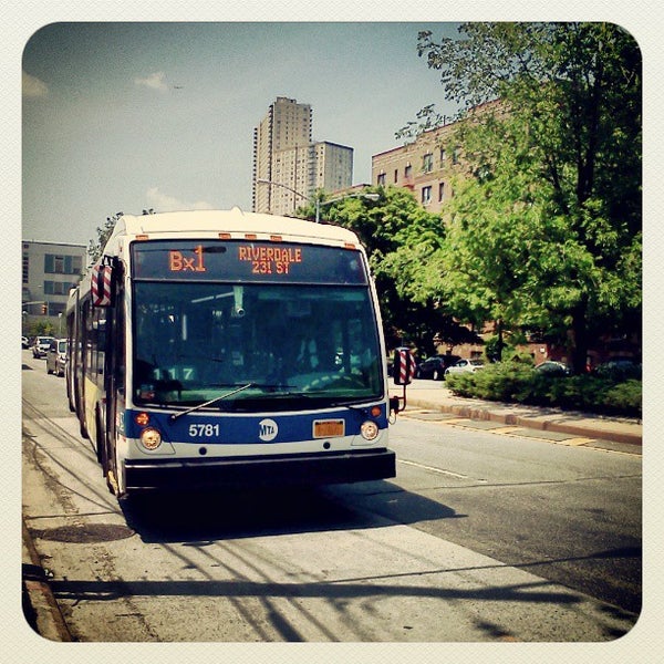Roblox MTA Bus Bronx Division BX 19 Bus.