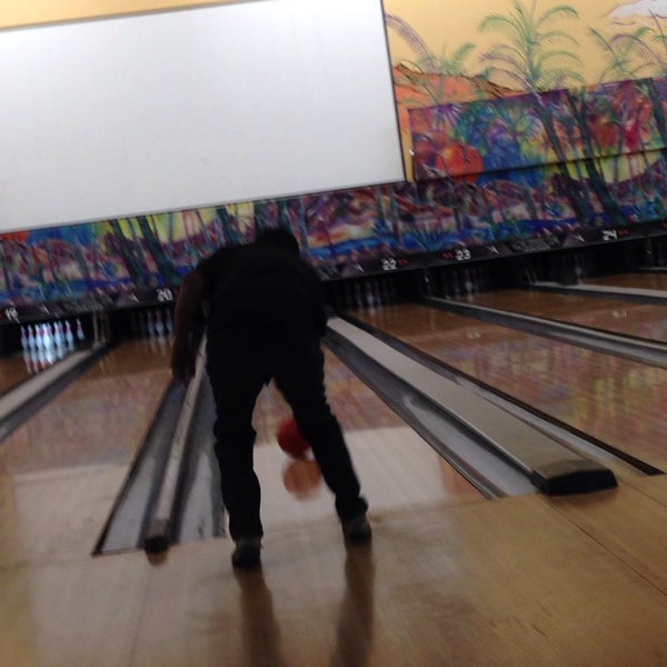 Oasis Bowling Alley 1 tip