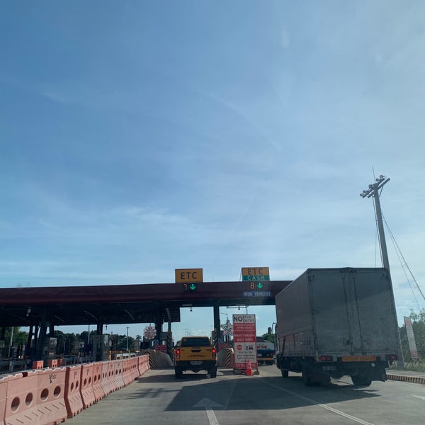 Tarlac-Pangasinan-La Union Expressway (TPLEX) - Road