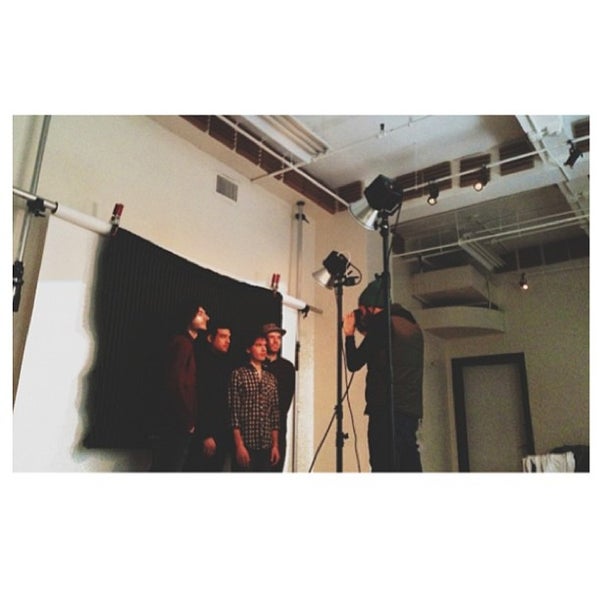 รูปภาพถ่ายที่ Simple Studios โดย Chase I. เมื่อ 2/11/2013