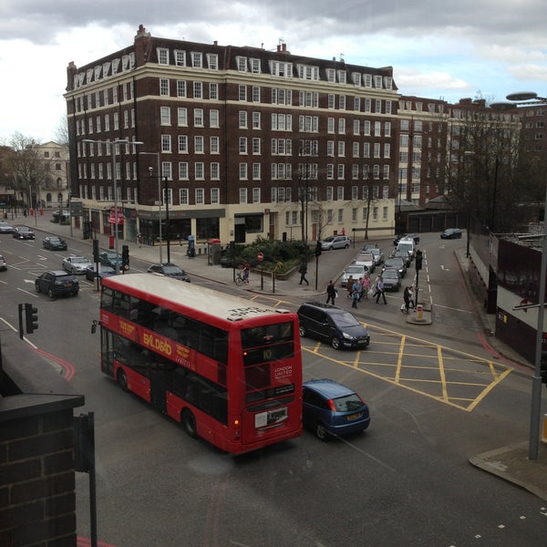 4/14/2013 tarihinde Gary C.ziyaretçi tarafından Hilton London Olympia'de çekilen fotoğraf