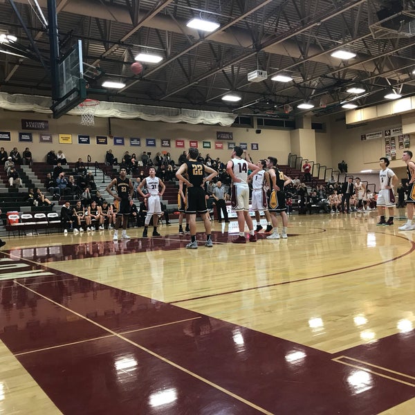 eastlake-high-school-1-tip-from-597-visitors
