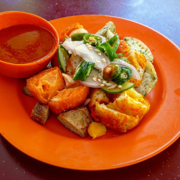 Siraj Famous Waterloo Street Indian Rojak Heritage District 0 tips