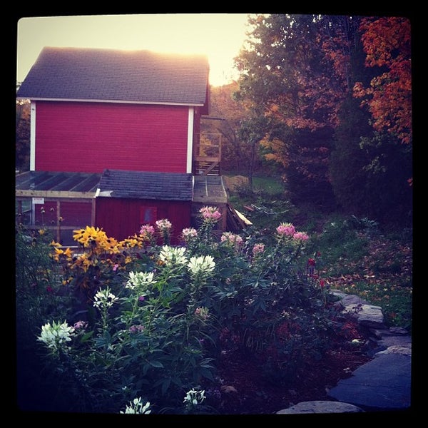 Photo taken at Catskill Mountain Country Store - Windham by Sally on 10/6/2012