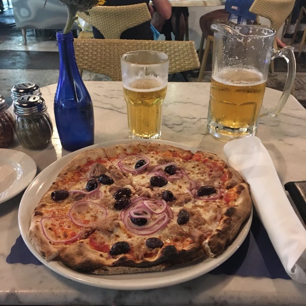 Foto tirada no(a) Spris Pizza por Noel B. em 8/10/2019