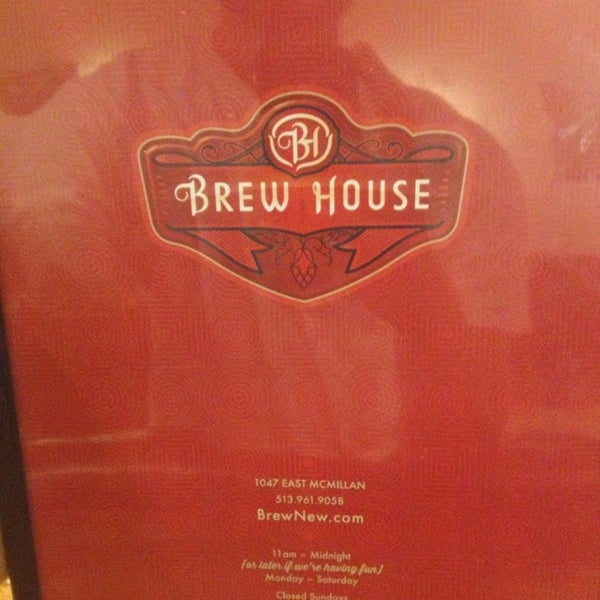 รูปภาพถ่ายที่ Brew House โดย David H. เมื่อ 6/17/2013
