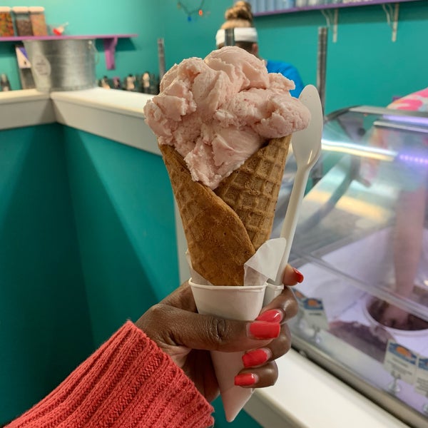 Photo taken at Island Creamery by Alicia C. on 8/24/2019