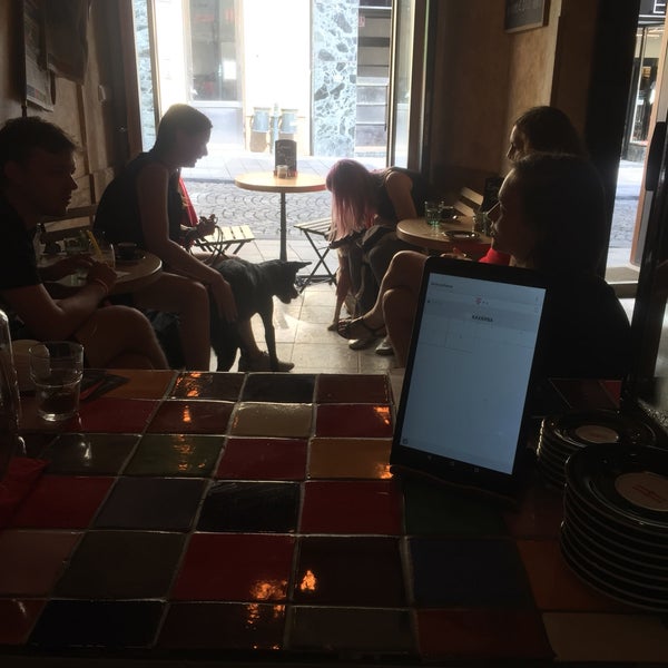 8/8/2017 tarihinde Darina K.ziyaretçi tarafından Cafe Mitte'de çekilen fotoğraf