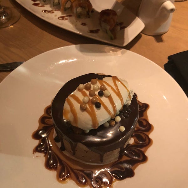 Das Foto wurde bei Empire Restaurant &amp; Lounge von Beverly D. am 8/10/2018 aufgenommen