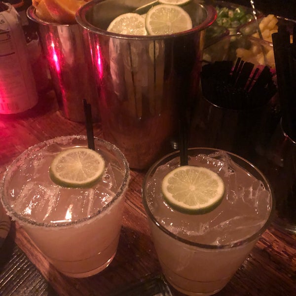 รูปภาพถ่ายที่ Lolita Cocina &amp; Tequila Bar โดย Beverly D. เมื่อ 4/29/2019