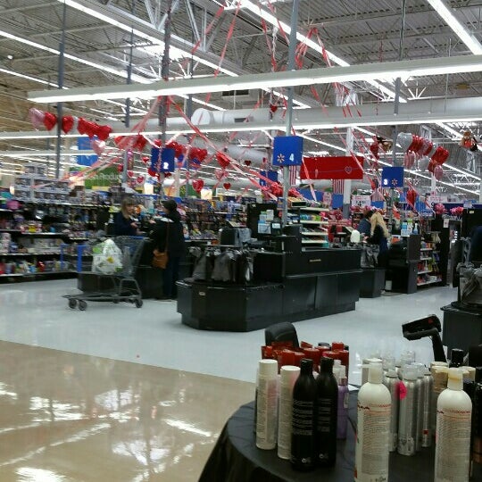Photos à Walmart Supercenter Grande surface à Dickson City