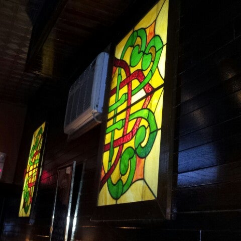 Photo taken at O&#39;Neals Irish Pub by Tarryn L. on 4/27/2013