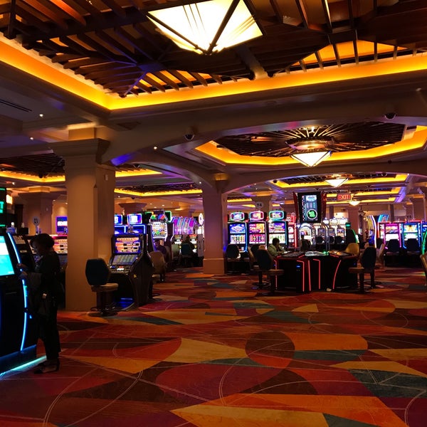 Foto diambil di Tropicana Casino &amp; Resort oleh Violetta B. pada 9/19/2019