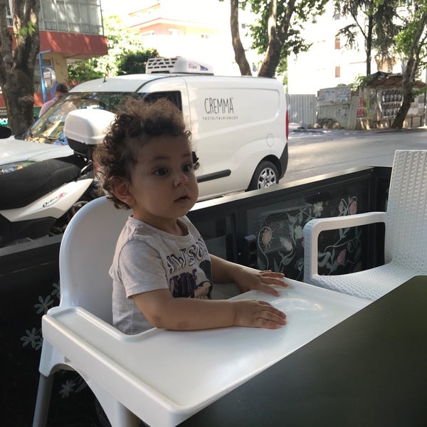 Photo taken at Cremma Breakfast, Cafe, Patisserie by Hatice G. on 6/8/2019