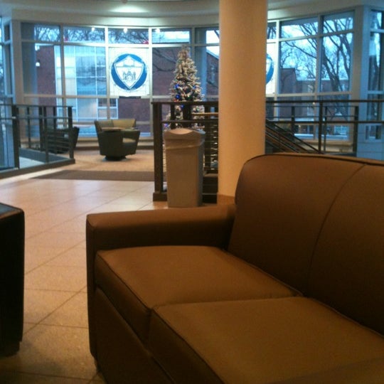 Cranston Marche Dining Hall 7 tips