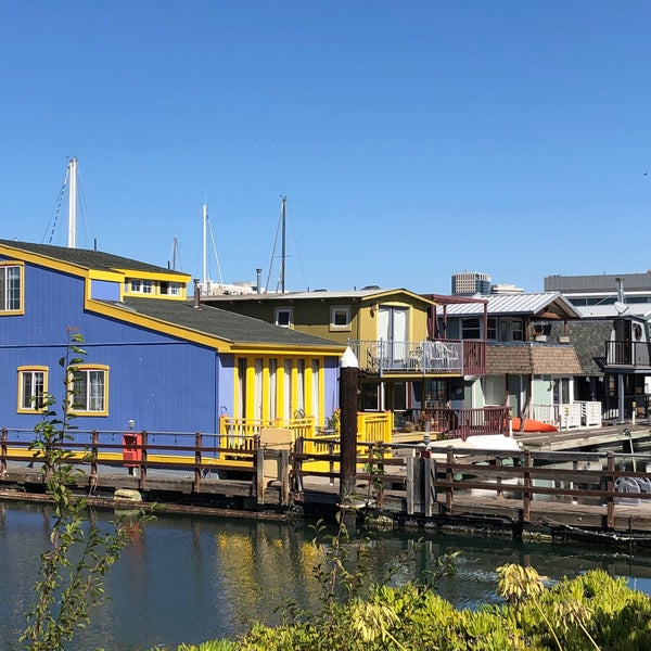Mariner Square Marina and Dry Stack Alameda Landing 1 tip from 196