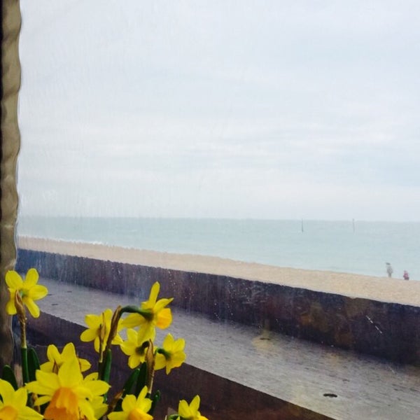 Photo taken at Southsea Beach Cafe by Begum O. on 4/3/2016