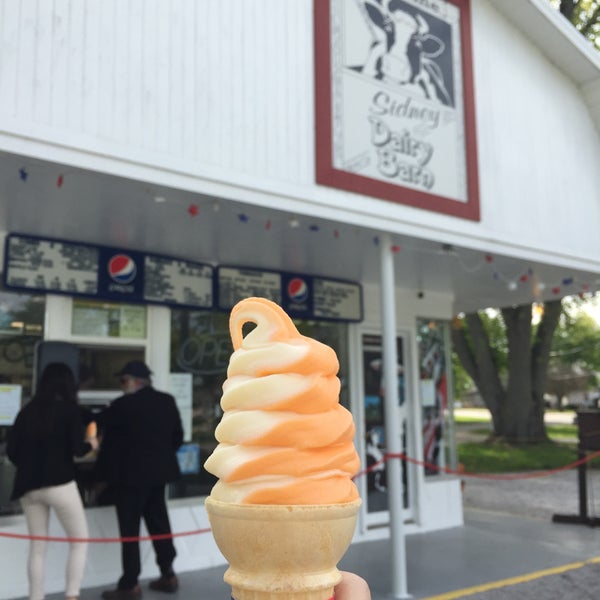 Sidney Dairy Barn Ice Cream Parlor in Sidney