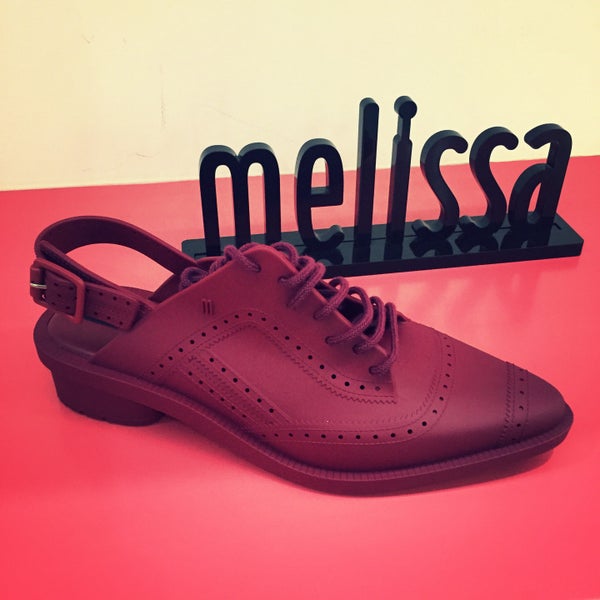 Photo taken at Melissa Pop up Condesa by Stephanie G. on 8/7/2015