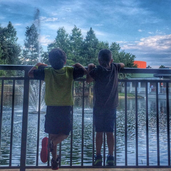 7/29/2015에 James J.님이 Nickelodeon Suites Resort에서 찍은 사진
