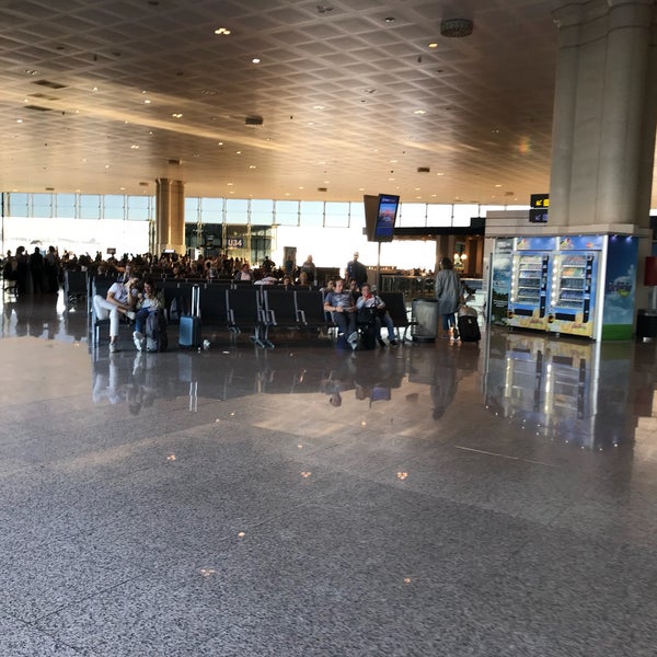 Boarding area. Boarding area
