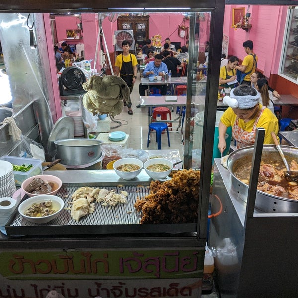 Photo taken at Je Sunee Noodle by : P on 12/11/2019