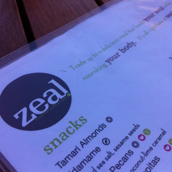 รูปภาพถ่ายที่ Zeal - Food for Enthusiasts โดย Chelsea D. เมื่อ 6/4/2014