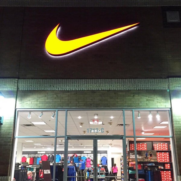 nike store in plano tx