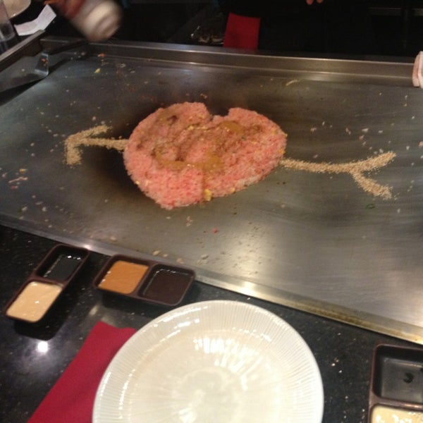Photo prise au Geisha House Steak &amp; Sushi par Stephanie G. le2/27/2013