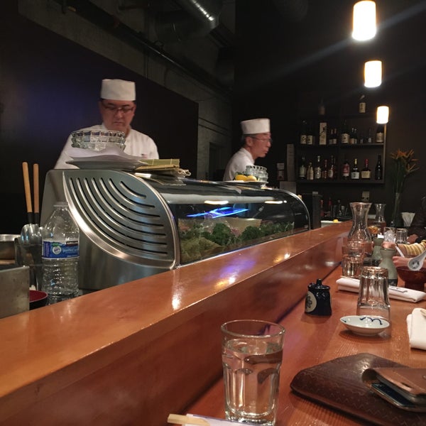 Photo prise au Mirakutei Sushi &amp; Ramen par Val P. le9/12/2016