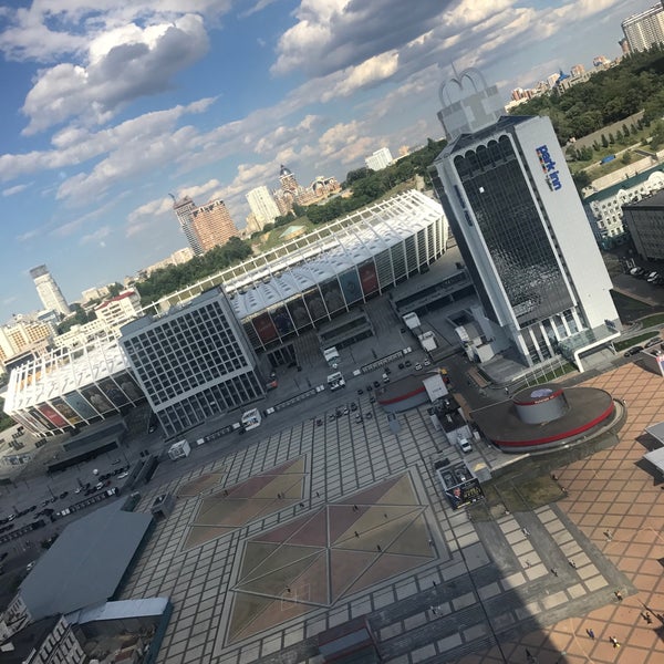7/17/2017 tarihinde Gökhan A.ziyaretçi tarafından ТЦ «Олімпійський»'de çekilen fotoğraf