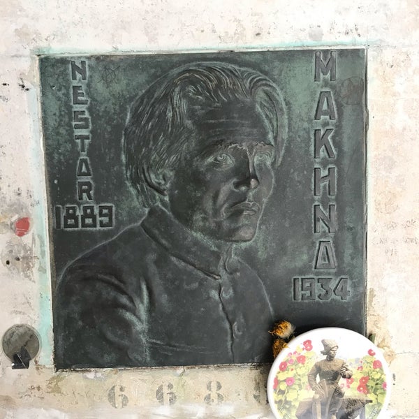 Tombe De Nestor Makhno Pere Lachaise 8 Visitors