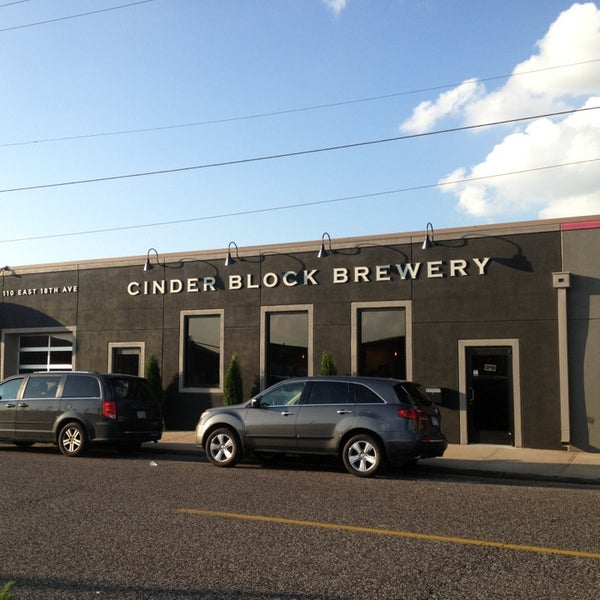 Foto diambil di Cinder Block Brewery oleh Ryan pada 10/2/2013