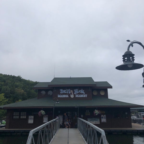 Bent Hook Market and Marina at Big Cedar Lodge Ridgedale, MO