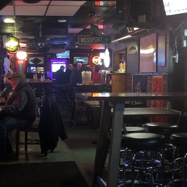 Twin City Tavern Dive Bar in Kansas City