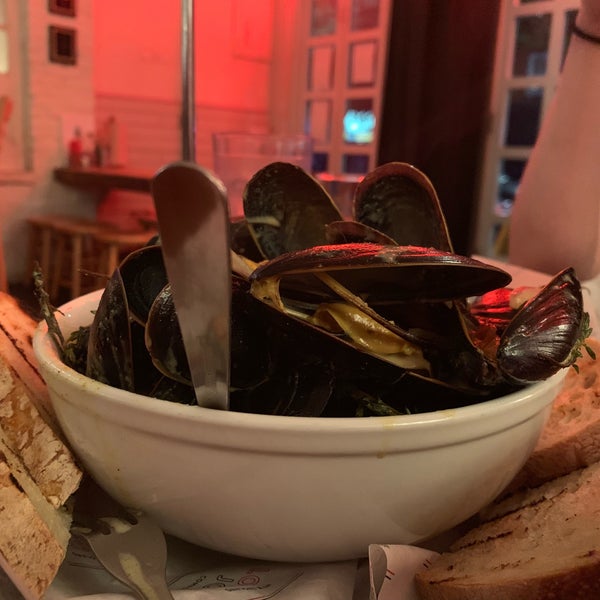 10/31/2018 tarihinde Peep C.ziyaretçi tarafından Lobster Joint'de çekilen fotoğraf