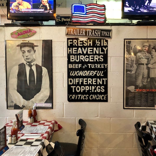 5/21/2018 tarihinde Zlata Z.ziyaretçi tarafından Paul&#39;s &quot;Da Burger Joint&quot;'de çekilen fotoğraf