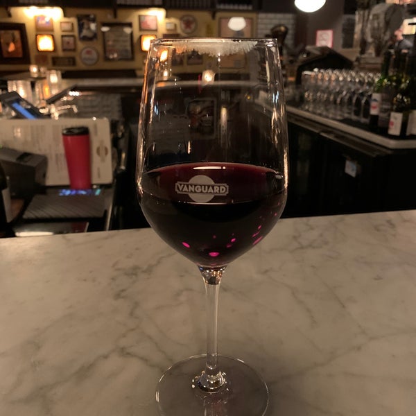 1/19/2020にZlata Z.がVanguard Wine Barで撮った写真